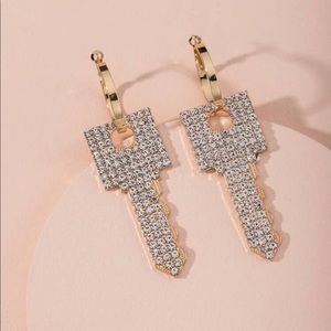 SHEIN ✨ Rhinestone Key Drop Earrings ✨